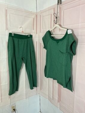 FP Movement by Free People Green Cozy Top and sweatpants to match